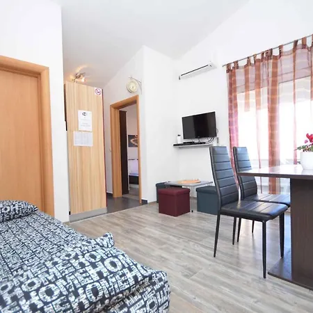 In - Insel 41242 Apartment